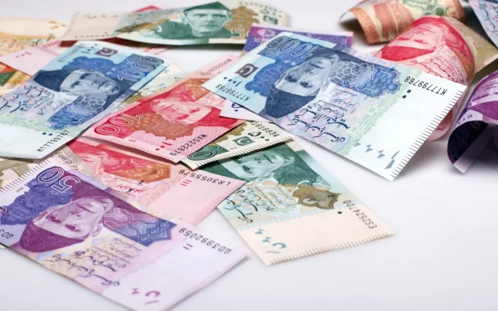 How to save money in Pakistan