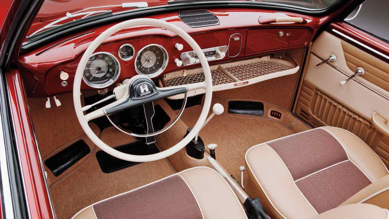 Features of Vintage and Classic Cars