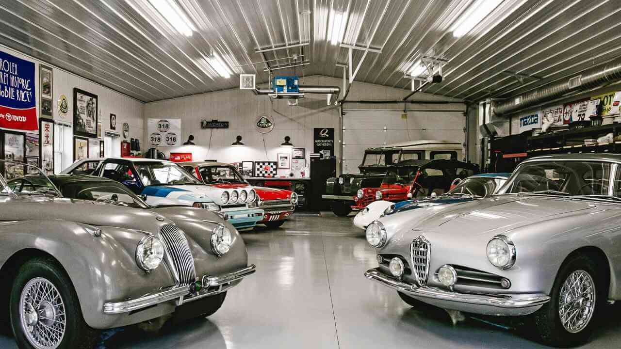 Navigating Vintage and Classic Cars
